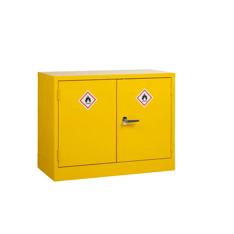 Redditek Flammable Storage Cabinet - Floor Standing - 712H x 915W x 457D