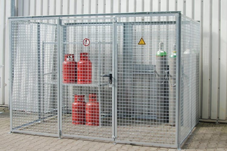 outdoorcage