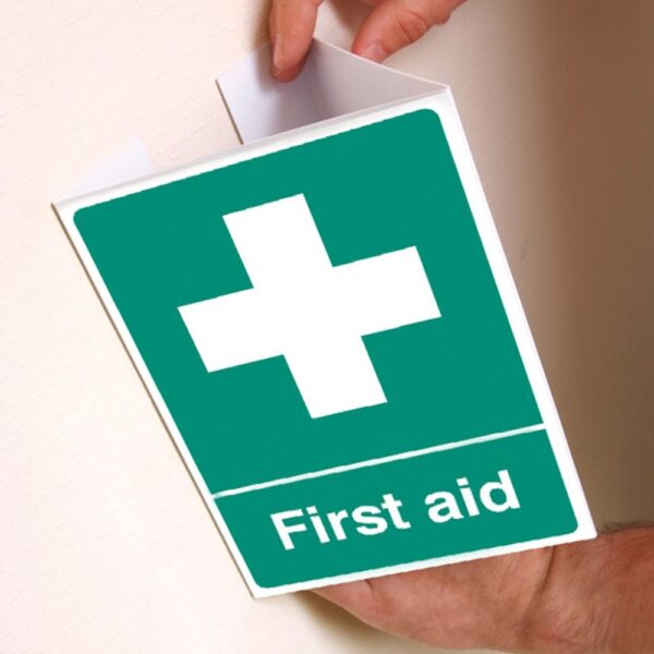 First Aid - Projecting Safety Signs