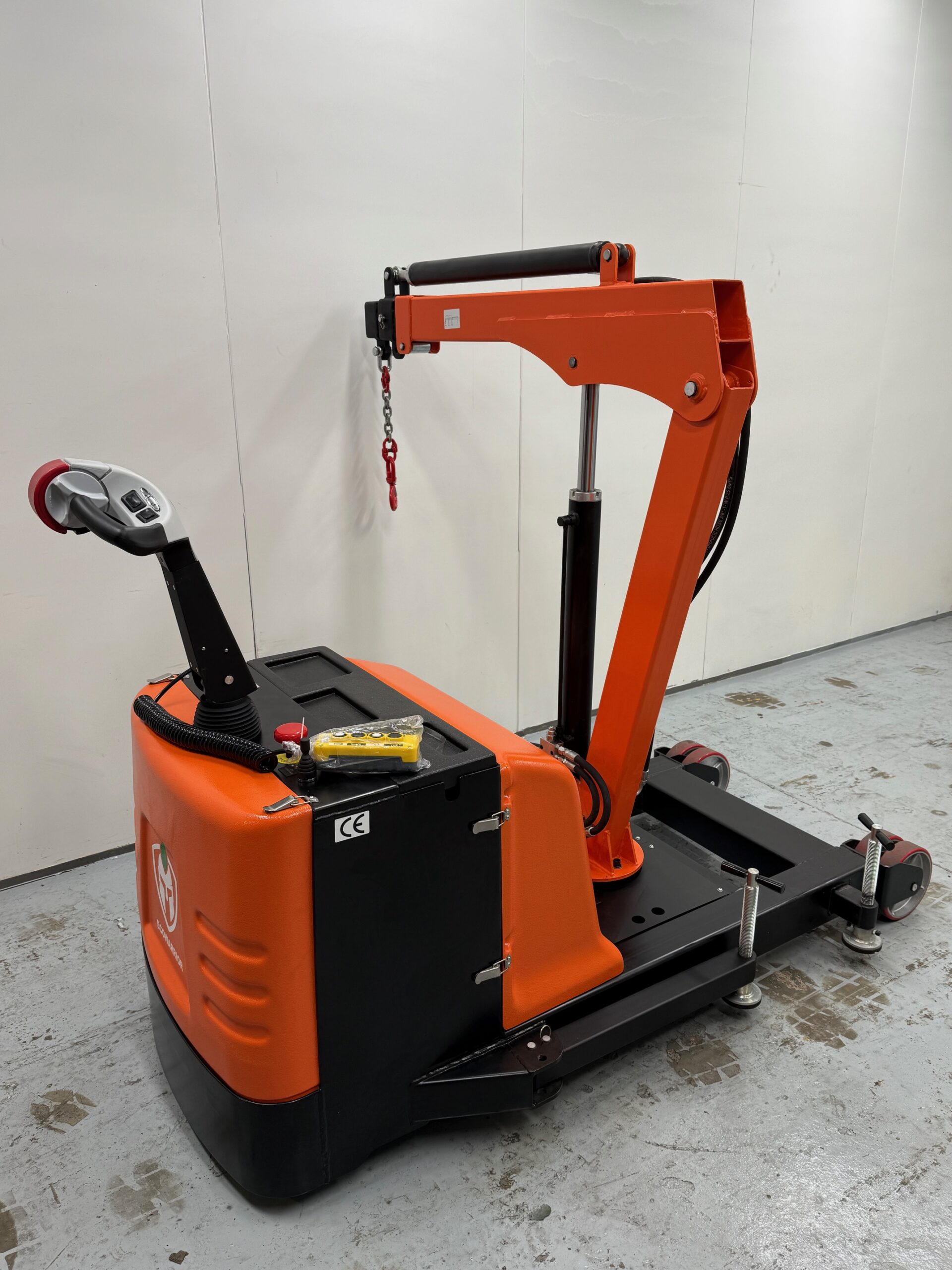 Ecowarrior 900Kg Full Electric Rotating Counterbalanced Crane 14 Ecowarrior 900kg full electric rotating counterbalanced crane