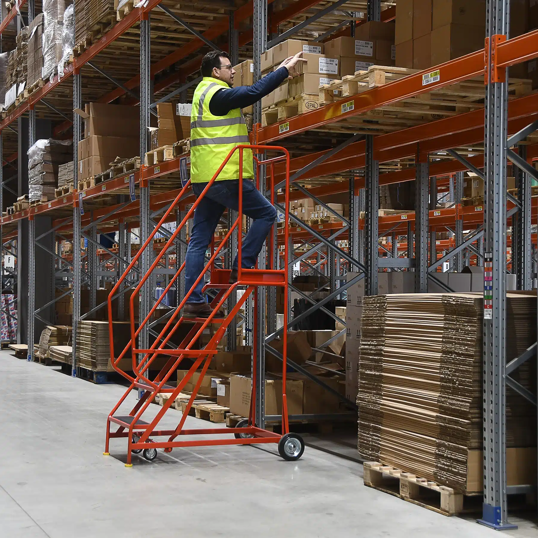 Steptek British Standard Quality Red Range Warehouse Steps (3 - 16 Treads) 4 Steptek british standard quality red range warehouse steps (3 - 16 treads) - image 4