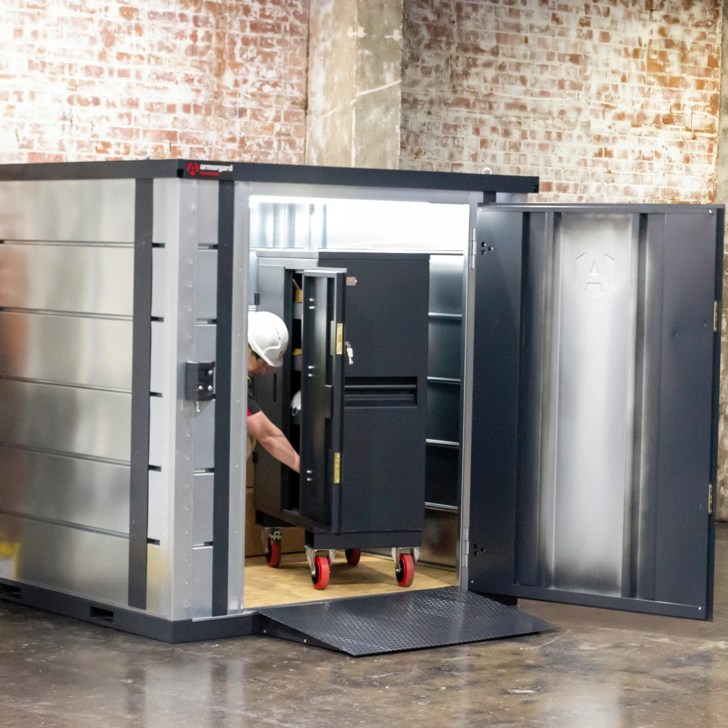 Armorgard Forma-Stor Fr200-T - 2M Deep Storage 9 Armorgard forma-stor fr200-t - 2m deep storage - image 9