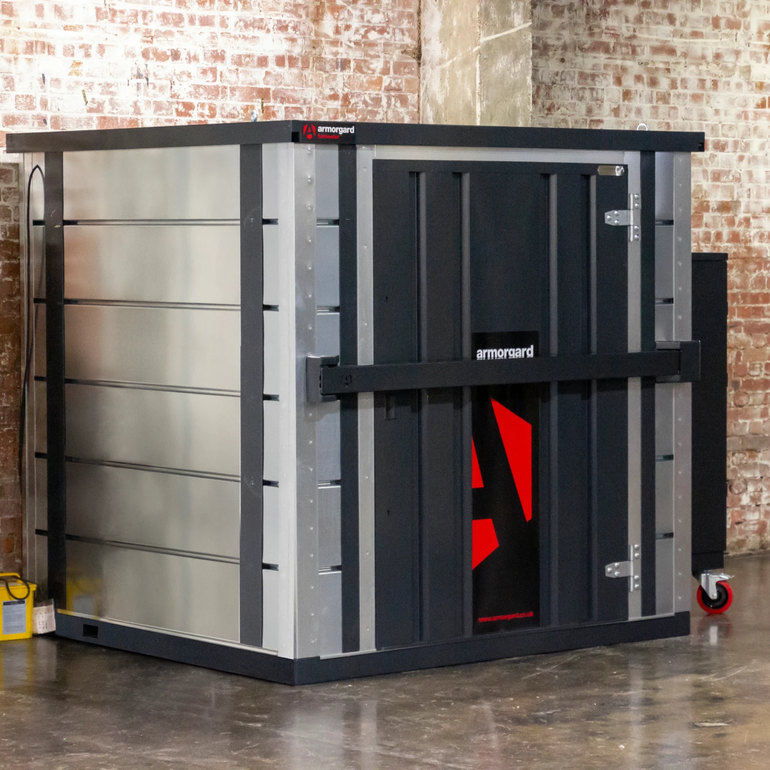 Armorgard Forma-Stor Fr200-T - 2M Deep Storage 7 Armorgard forma-stor fr200-t - 2m deep storage - image 7